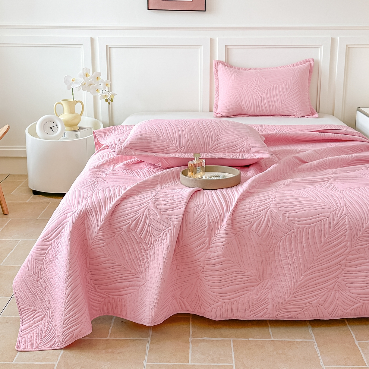 91家纺网 家纺一手货源 找家纺 手艺人家纺 2025新款化纤亲肤床盖三件套 HS-01粉色