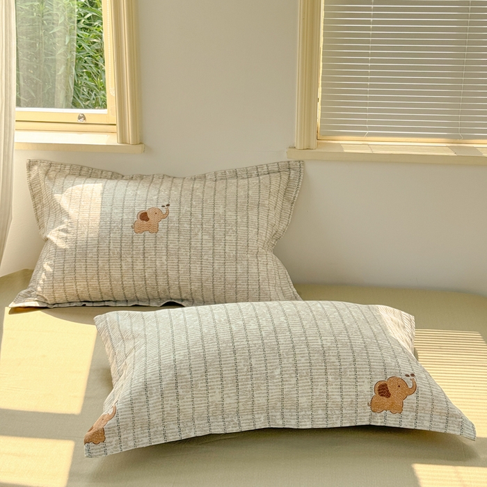 91家纺网 家纺一手货源 找家纺 红淳家纺 2025新款小清新春款12868全棉印花四件套 梦幻小象