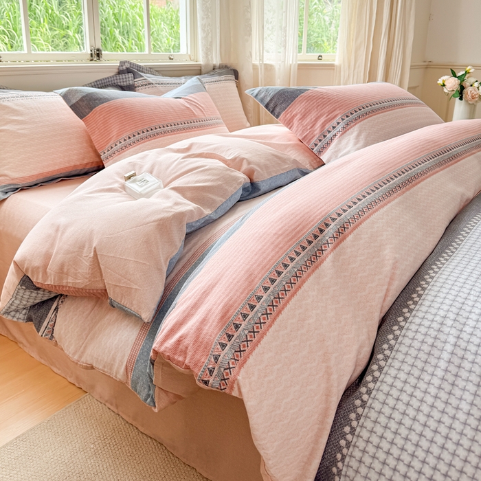 91家纺网 家纺一手货源 找家纺 红淳家纺 2025新款小清新春款12868全棉印花四件套 一帆风顺