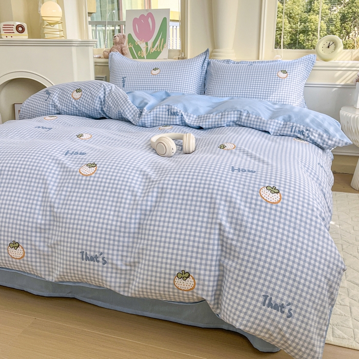 91家纺网 家纺一手货源 找家纺 红淳家纺 2025新款小清新春款12868全棉印花四件套 格纹水果（蓝）