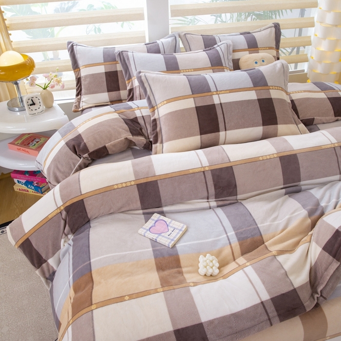 91家纺网 家纺一手货源 找家纺 优姿家纺 2025新款加厚全消光牛奶绒印花四件套格调