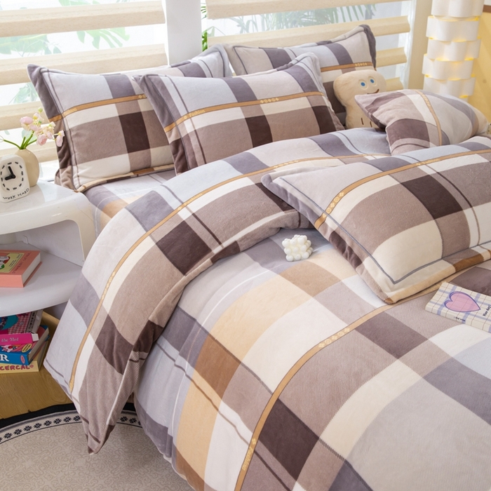 91家纺网 家纺一手货源 找家纺 优姿家纺 2025新款加厚全消光牛奶绒印花四件套格调