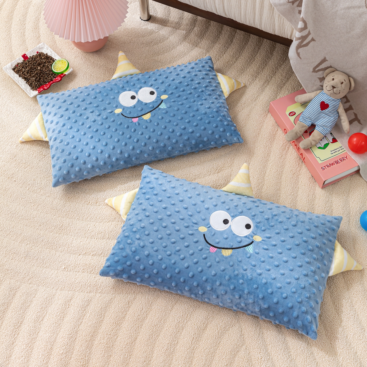 91家纺网 家纺一手货源 找家纺 （总）织布人 2025新款荞麦枕豆豆绒小怪兽卡通儿童荞麦枕学生枕开学季宿舍枕头枕芯