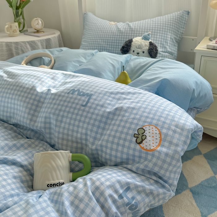 91家纺网 家纺一手货源 找家纺 红淳家纺 2025新款全棉青少年学生三件套 格纹水果（蓝）