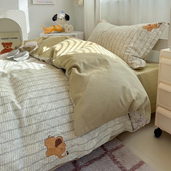 91家纺网 家纺一手货源 找家纺 红淳家纺 2025新款全棉青少年学生三件套 梦幻小象