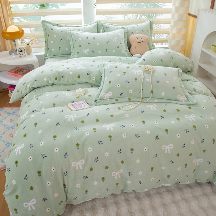 91家纺网 家纺一手货源 找家纺 优姿家纺 2025新款加厚全消光牛奶绒印花四件套林间小风