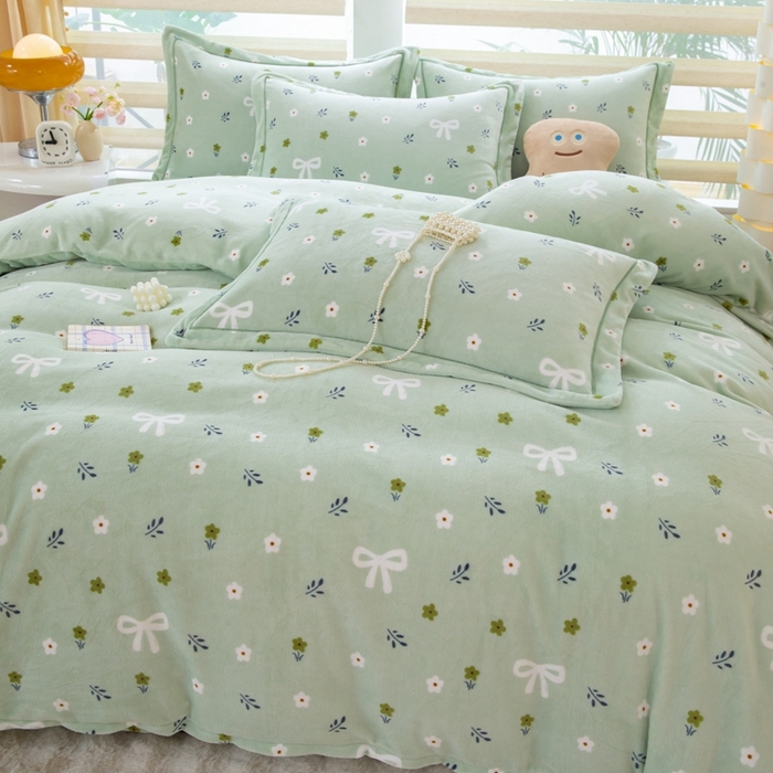 91家纺网 家纺一手货源 找家纺 优姿家纺 2025新款加厚全消光牛奶绒印花四件套林间小风