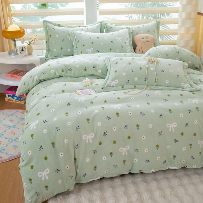 91家纺网 家纺一手货源 找家纺 优姿家纺 2025新款加厚全消光牛奶绒印花四件套林间小风