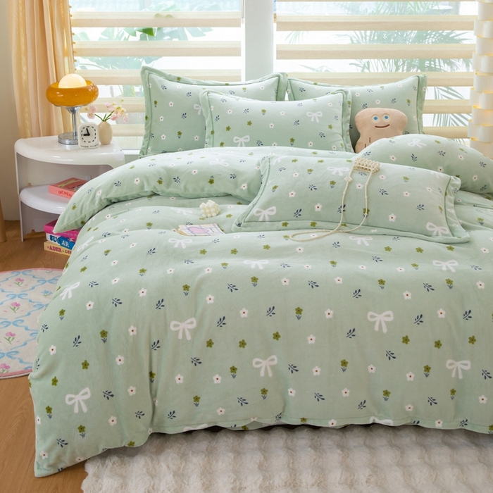 91家纺网 家纺一手货源 找家纺 优姿家纺 2025新款加厚全消光牛奶绒印花四件套林间小风