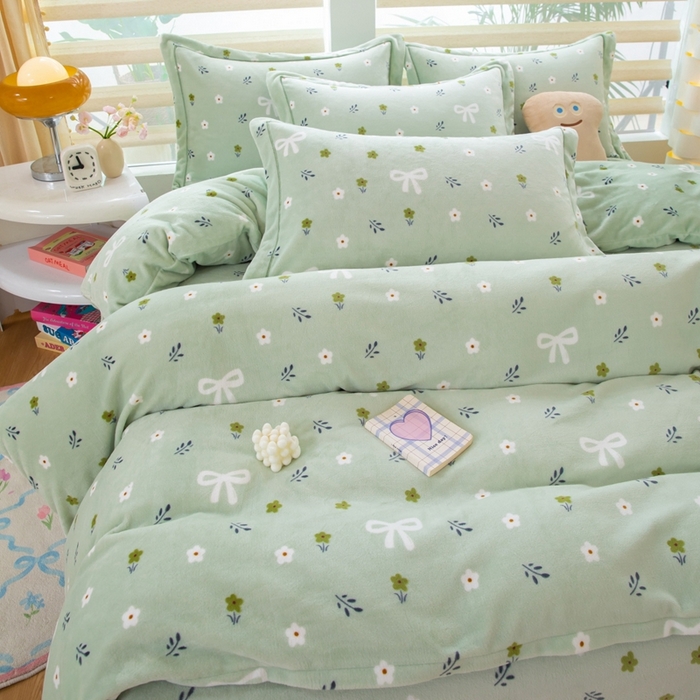 91家纺网 家纺一手货源 找家纺 优姿家纺 2025新款加厚全消光牛奶绒印花四件套林间小风