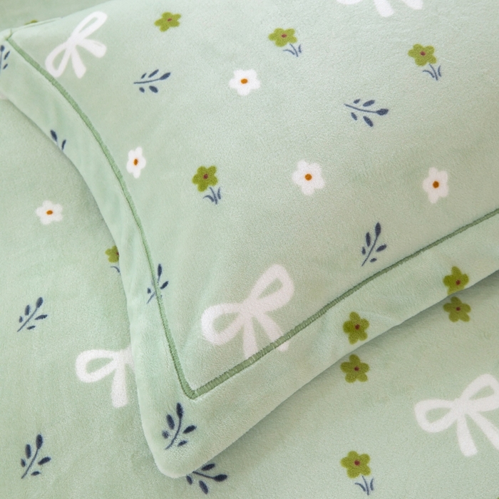 91家纺网 家纺一手货源 找家纺 优姿家纺 2025新款加厚全消光牛奶绒印花四件套林间小风