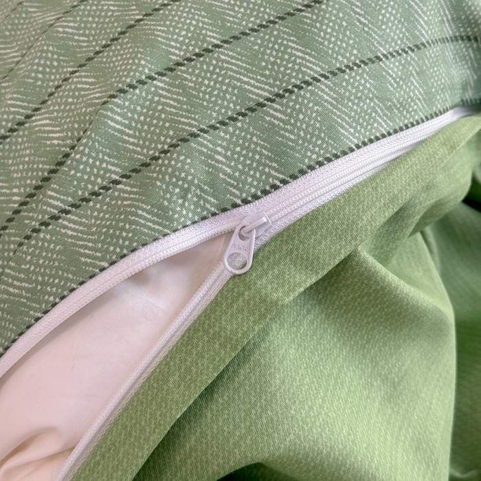 91家纺网 家纺一手货源 找家纺 红淳家纺 2025新款全棉青少年学生三件套 摩卡人生-绿