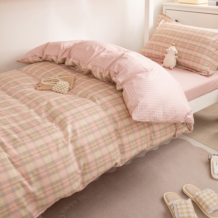 91家纺网 家纺一手货源 找家纺 红淳家纺 2025新款全棉青少年学生三件套 淑女格-红