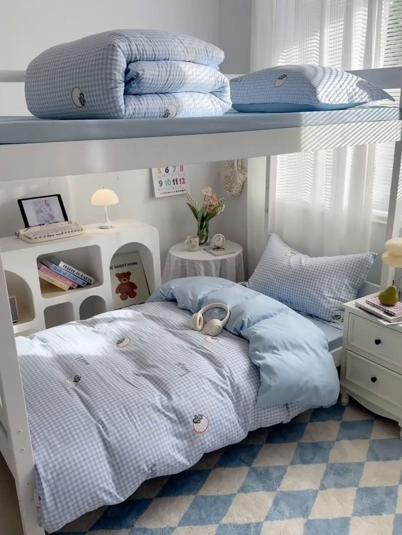 91家纺网 家纺一手货源 找家纺 红淳家纺 2025新款全棉青少年学生三件套 格纹水果（蓝）