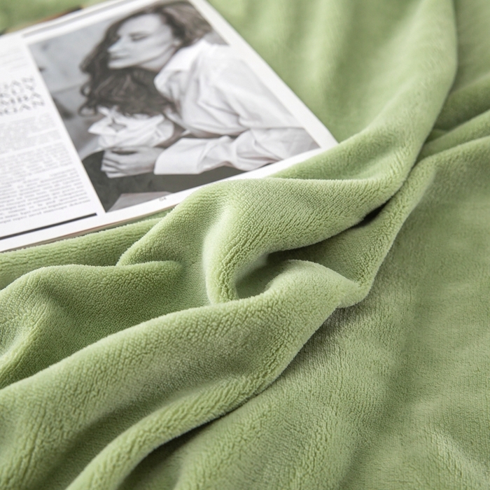 91家纺网 家纺一手货源 找家纺 优姿家纺 2025新款加厚全消光牛奶绒印花四件套抹茶绿