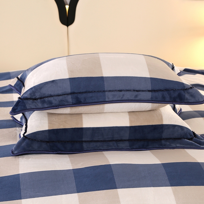 91家纺网 家纺一手货源 找家纺 代芙家纺2025款高克重10斤牛奶绒四件套【下载图片前看下详情公告】简约蓝格