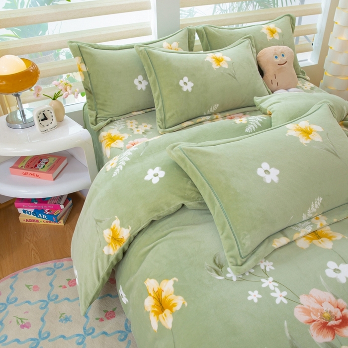 91家纺网 家纺一手货源 找家纺 优姿家纺 2025新款加厚全消光牛奶绒印花四件套四季繁华