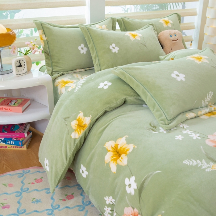 91家纺网 家纺一手货源 找家纺 优姿家纺 2025新款加厚全消光牛奶绒印花四件套四季繁华