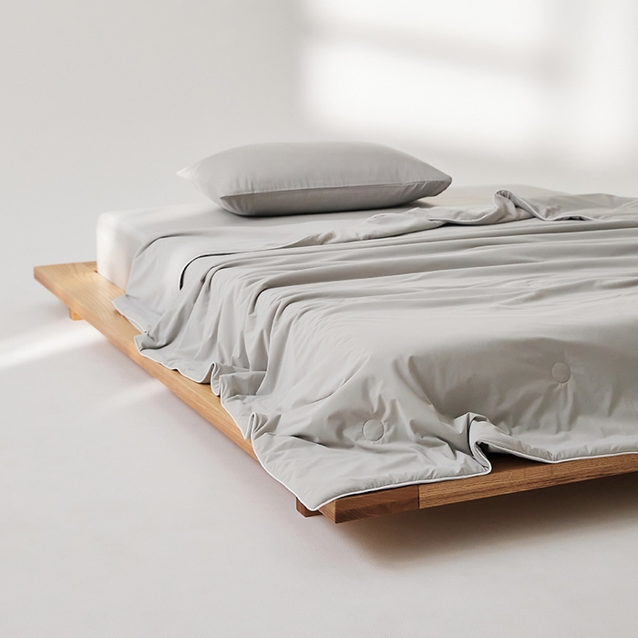 91家纺网 家纺一手货源 找家纺 红淳家纺 2025新款冰激凌系列-90锦纶-A类凉感冰敷夏被 卡其灰