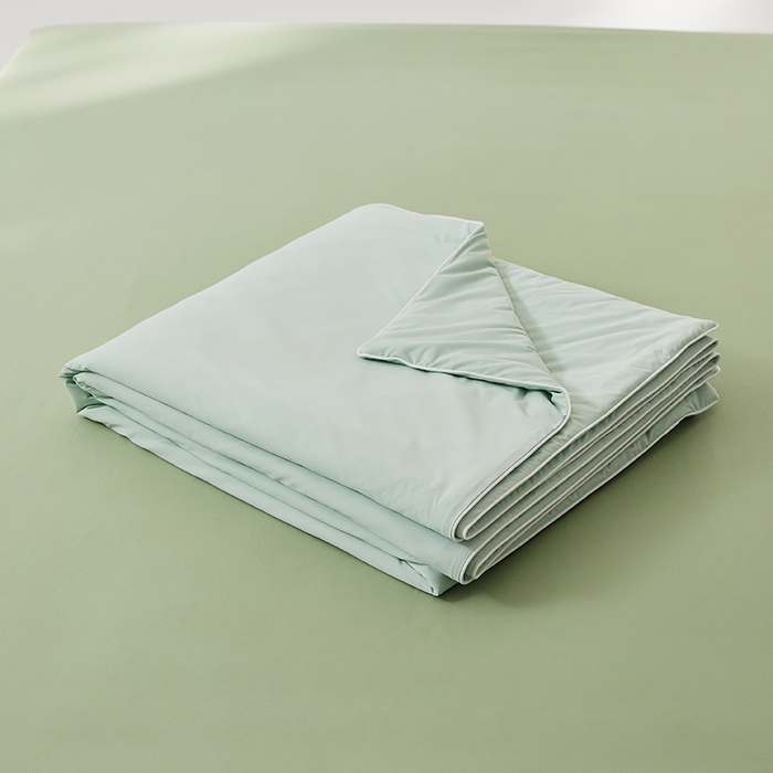 91家纺网 家纺一手货源 找家纺 红淳家纺 2025新款冰激凌系列-90锦纶-A类凉感冰敷夏被 豆沙绿