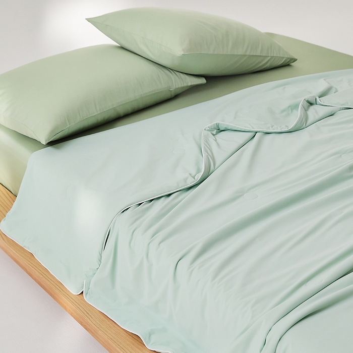 91家纺网 家纺一手货源 找家纺 红淳家纺 2025新款冰激凌系列-90锦纶-A类凉感冰敷夏被 豆沙绿