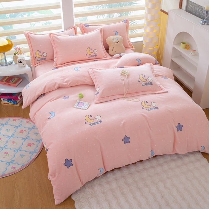 91家纺网 家纺一手货源 找家纺 优姿家纺 2025新款加厚全消光牛奶绒印花四件套午夜星空