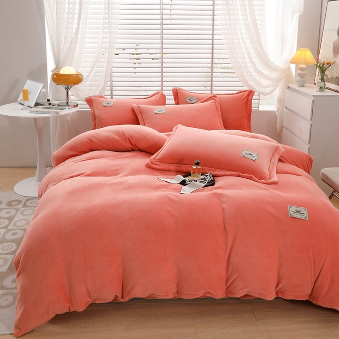 91家纺网 家纺一手货源 找家纺 优姿家纺 2025新款加厚全消光牛奶绒印花四件套香妃桔