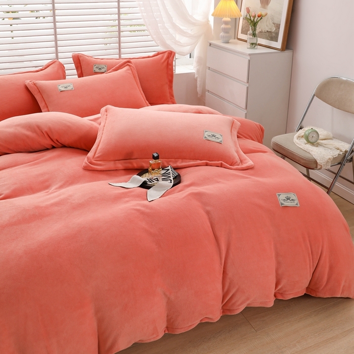 91家纺网 家纺一手货源 找家纺 优姿家纺 2025新款加厚全消光牛奶绒印花四件套香妃桔