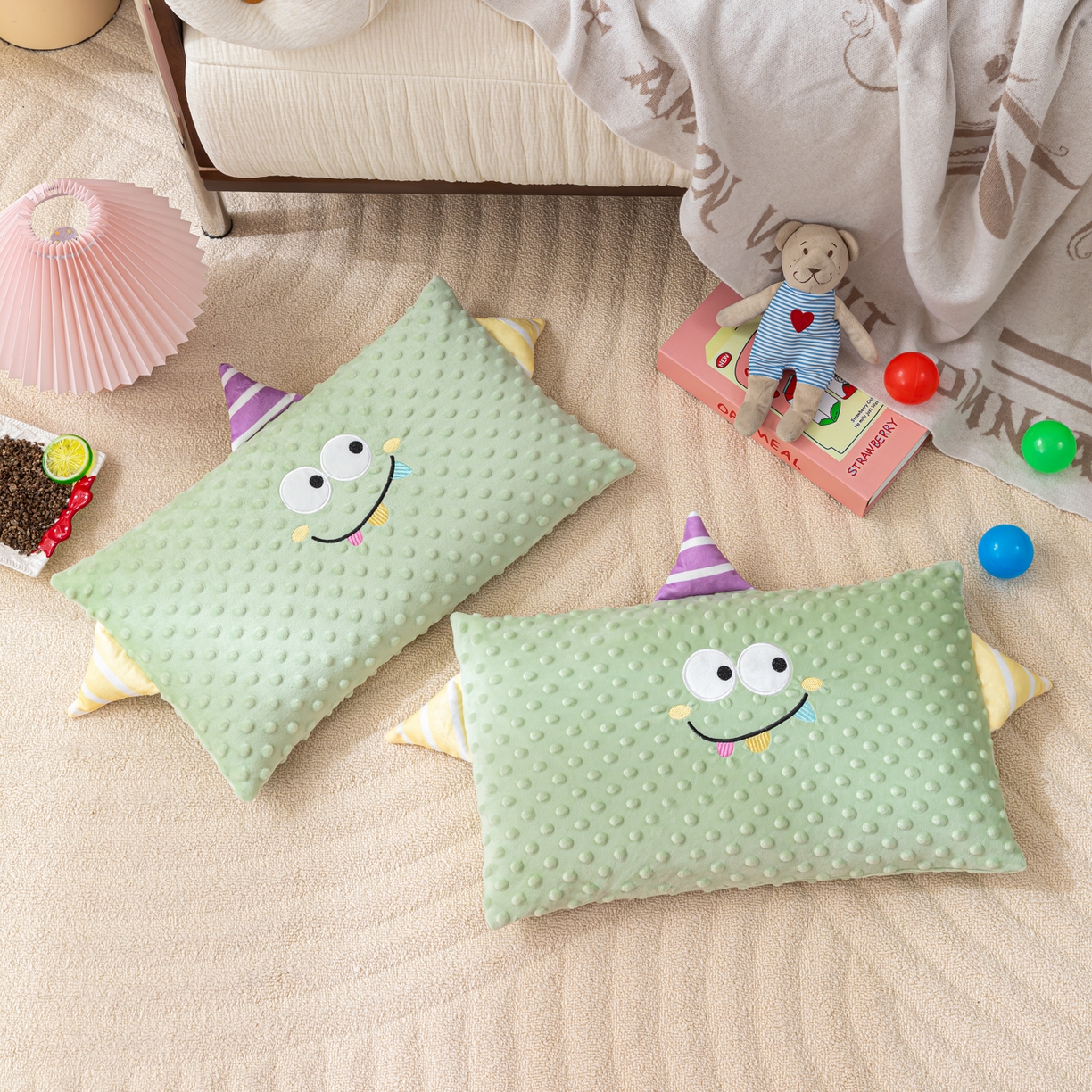 91家纺网 家纺一手货源 找家纺 织布人 2025新款荞麦枕豆豆绒小怪兽卡通儿童荞麦枕学生枕开学季宿舍枕头枕芯 太空豆豆荞麦枕-小怪兽绿色 30x50cm/只