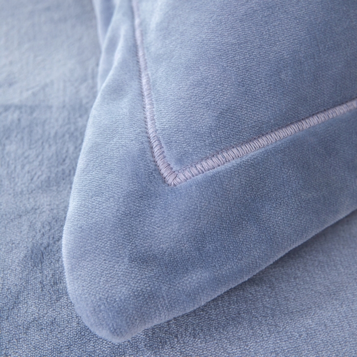 91家纺网 家纺一手货源 找家纺 优姿家纺 2025新款加厚全消光牛奶绒印花四件套心情爱恋