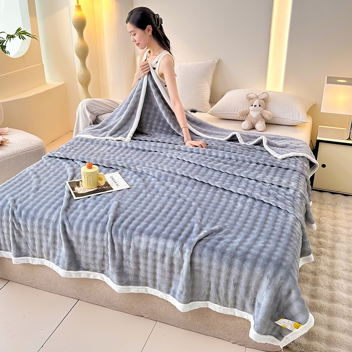 91家纺网 家纺一手货源 找家纺 赢盛家纺 2025新款多功能毛毯高克重法莱绒牛奶绒珊瑚绒免免绒包边毛毯毯子盖毯午睡毯 蓝色