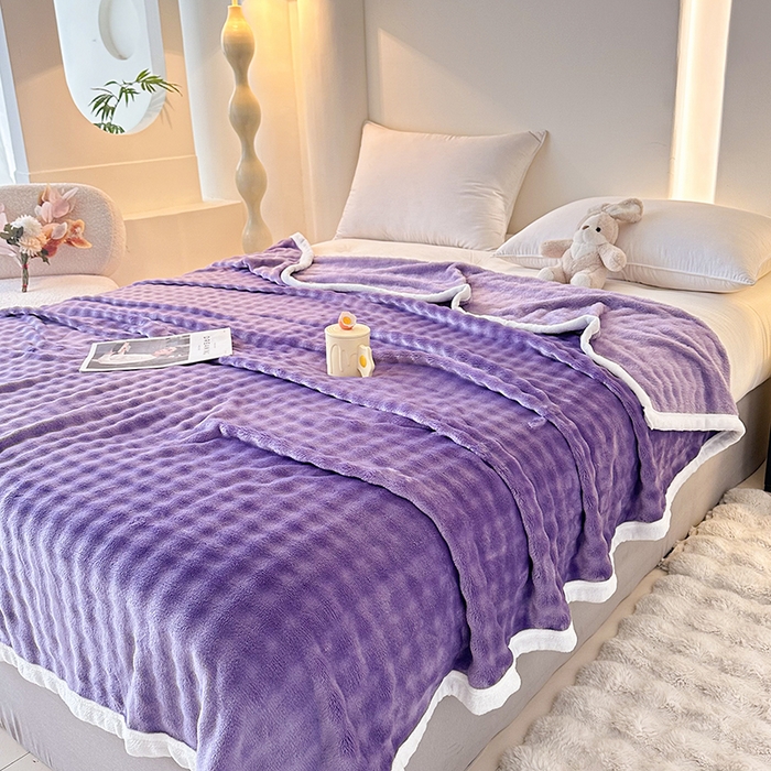 91家纺网 家纺一手货源 找家纺 赢盛家纺 2025新款多功能毛毯高克重法莱绒牛奶绒珊瑚绒免免绒包边毛毯毯子盖毯午睡毯 紫色