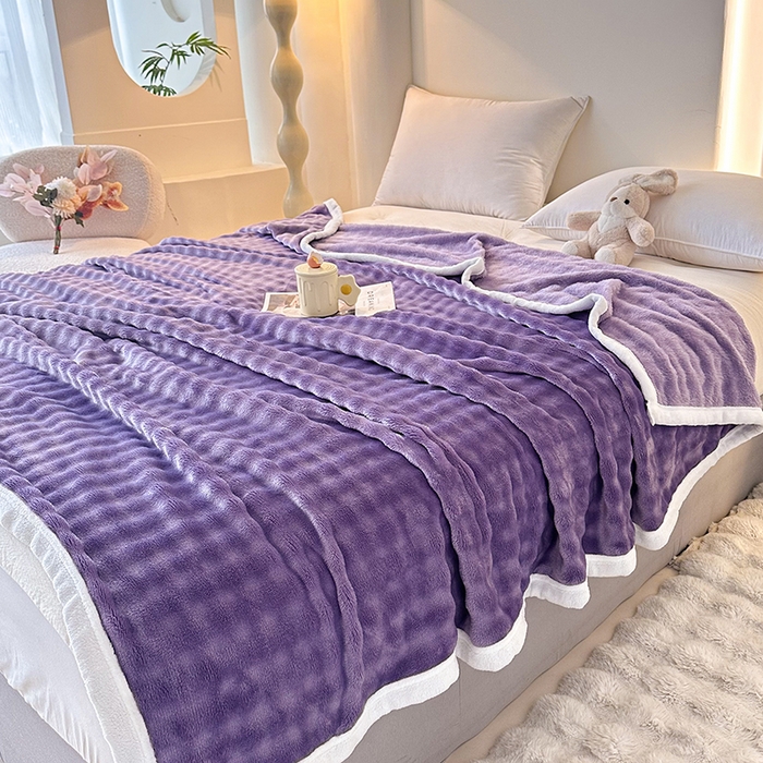 91家纺网 家纺一手货源 找家纺 赢盛家纺 2025新款多功能毛毯高克重法莱绒牛奶绒珊瑚绒免免绒包边毛毯毯子盖毯午睡毯 紫色