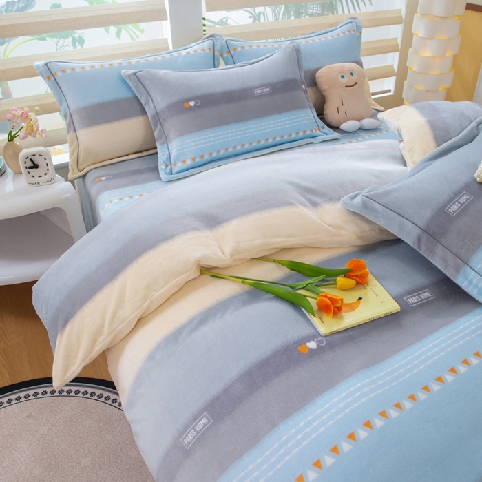 91家纺网 家纺一手货源 找家纺 优姿家纺 2025新款加厚全消光牛奶绒印花四件套一见倾心