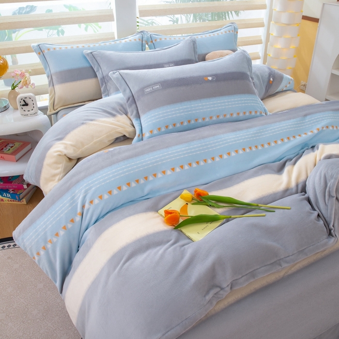 91家纺网 家纺一手货源 找家纺 优姿家纺 2025新款加厚全消光牛奶绒印花四件套一见倾心