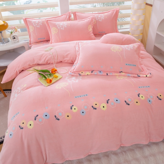 91家纺网 家纺一手货源 找家纺 优姿家纺 2025新款加厚全消光牛奶绒印花四件套一路繁花