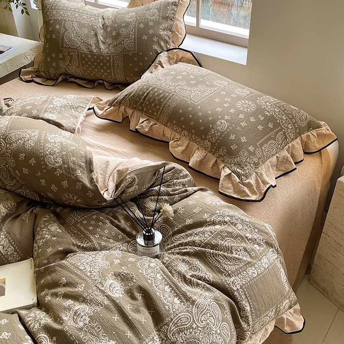 91家纺网 家纺一手货源 找家纺 宝士康家纺 2025新品10A抗菌原麻荷叶边床单款四件套 墨染芳华