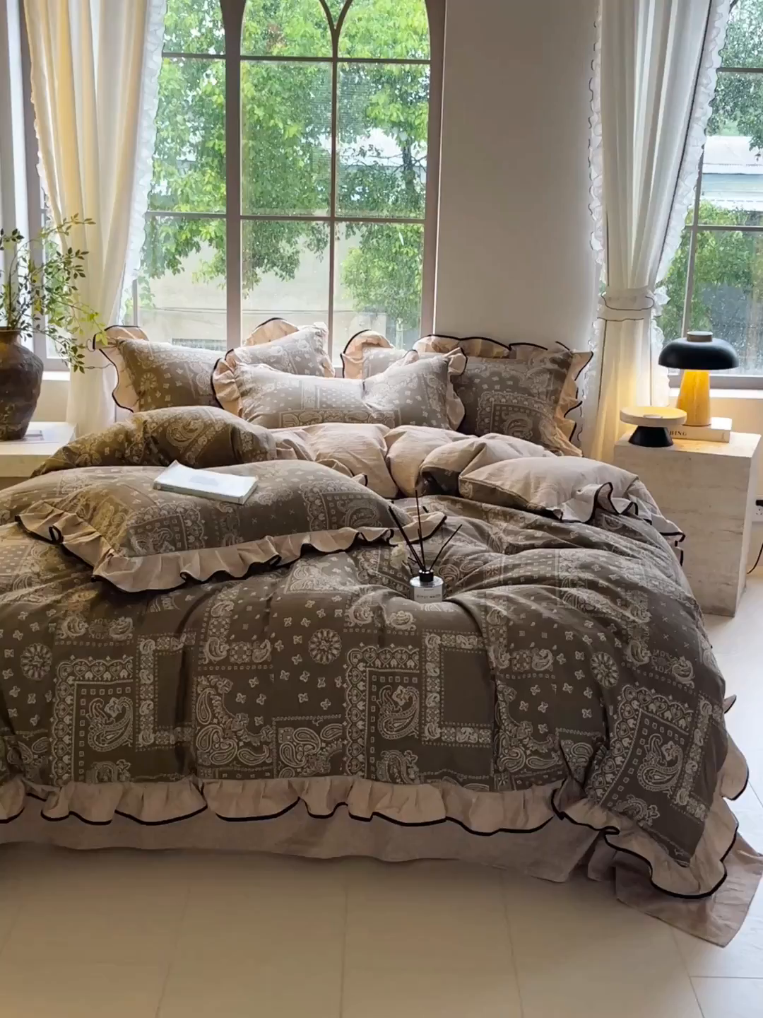 91家纺网 家纺一手货源 找家纺 宝士康家纺 2025新品10A抗菌原麻荷叶边床单款四件套 墨染芳华