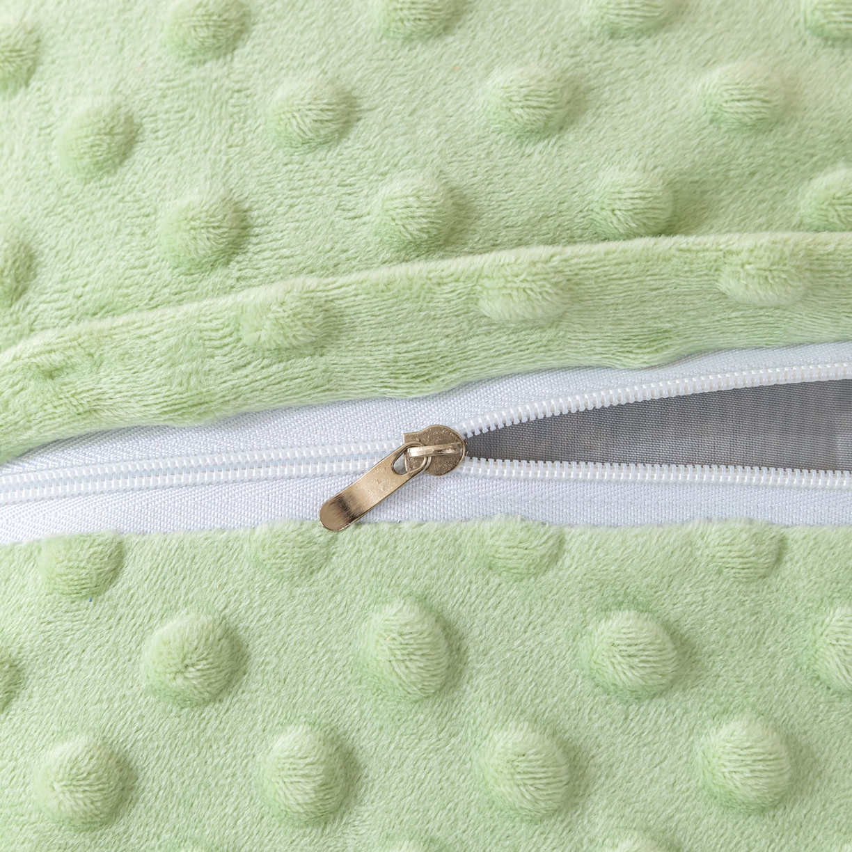 91家纺网 家纺一手货源 找家纺 织布人 2025新款枕芯豆豆绒小怪兽卡通儿童枕学生枕开学季宿舍枕头枕芯 豆豆绒太空枕-小怪兽绿色 30x50cm/只