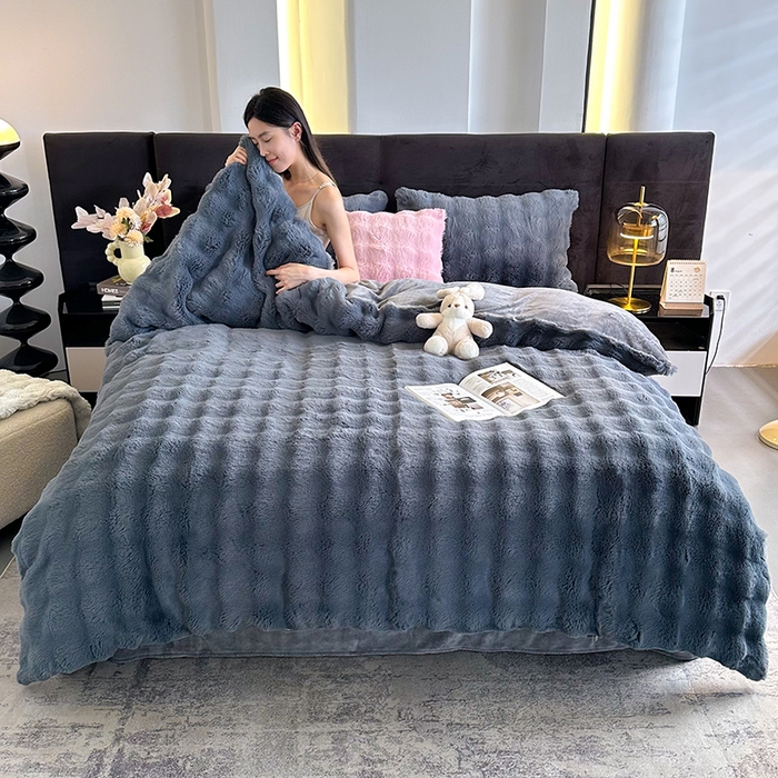 91家纺网 家纺一手货源 找家纺 （总）赢盛家纺 2025新款亲肤舒适纯色泡泡兔兔绒加厚牛奶绒床单款三件套四件套