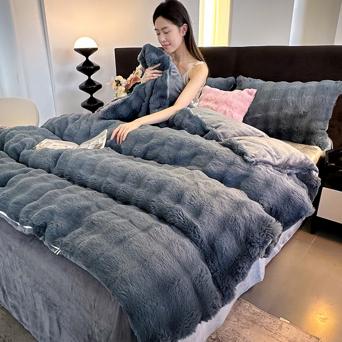 91家纺网 家纺一手货源 找家纺 （总）赢盛家纺 2025新款亲肤舒适纯色泡泡兔兔绒加厚牛奶绒床单款三件套四件套