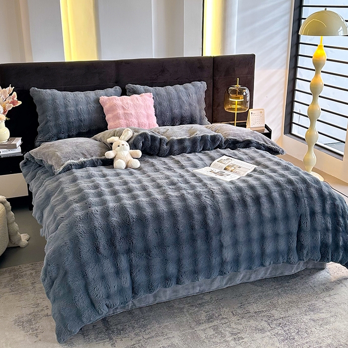 91家纺网 家纺一手货源 找家纺 （总）赢盛家纺 2025新款亲肤舒适纯色泡泡兔兔绒加厚牛奶绒床单款三件套四件套