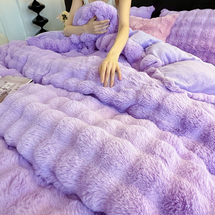 91家纺网 家纺一手货源 找家纺 赢盛家纺 2025新款亲肤舒适纯色泡泡兔兔绒加厚牛奶绒床单款三件套四件套 紫色