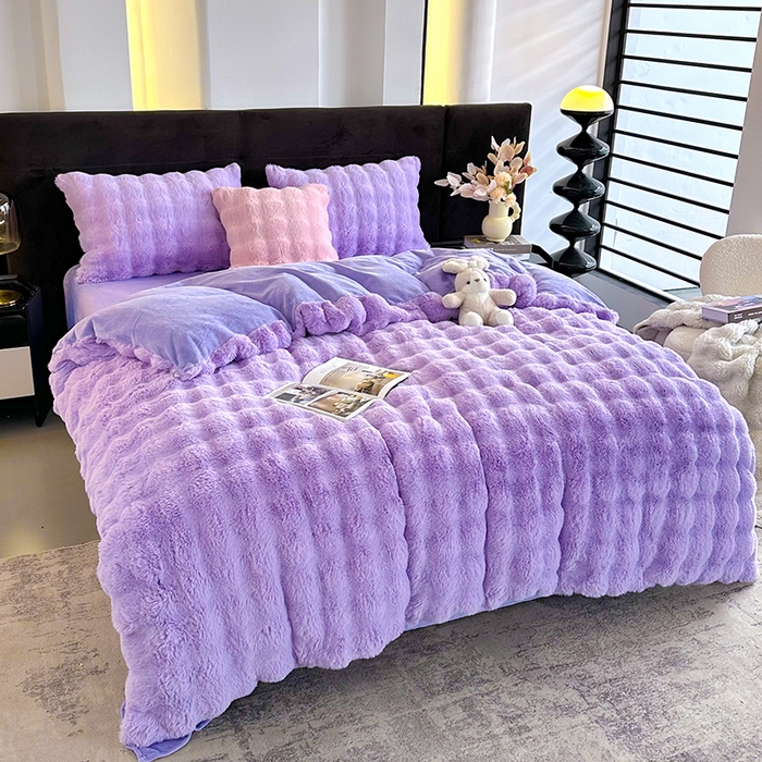 91家纺网 家纺一手货源 找家纺 赢盛家纺 2025新款亲肤舒适纯色泡泡兔兔绒加厚牛奶绒床单款三件套四件套 紫色