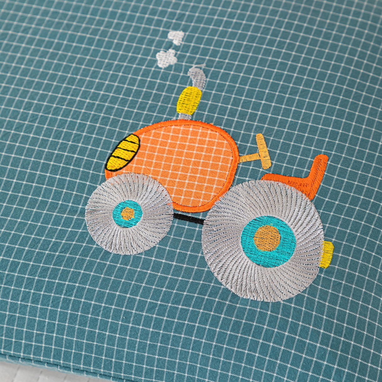 91家纺网 家纺一手货源 找家纺 织布人 2025新款荞麦枕全棉纯棉卡通婴幼儿童荞麦枕头学生枕开学季宿舍枕头枕芯 全棉手提荞麦枕-拖拉机 30x50cm/只