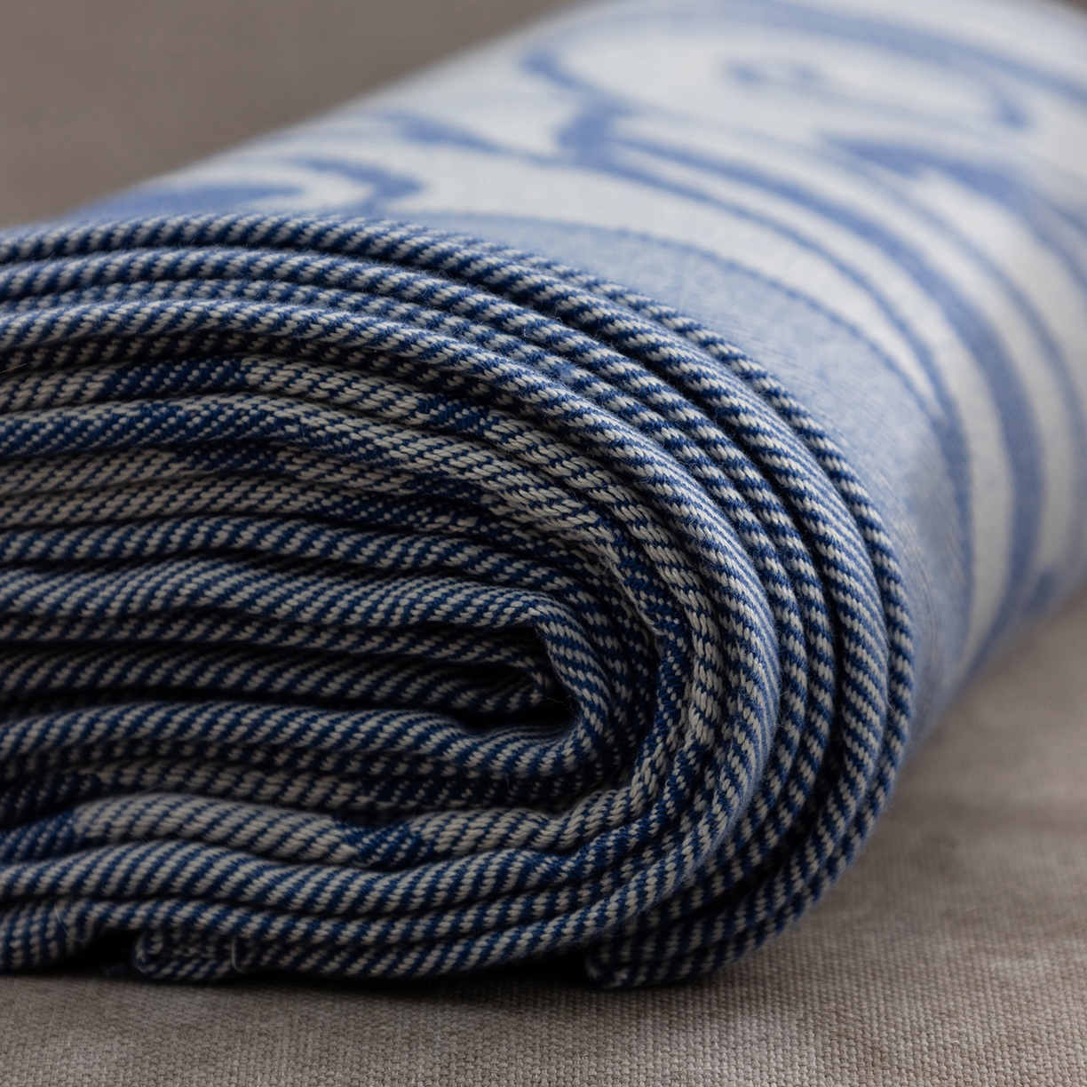 91家纺网 家纺一手货源 找家纺 （总）肖恩毯业 2025新款鹿毛绒针织毛毯航空毯空调毯