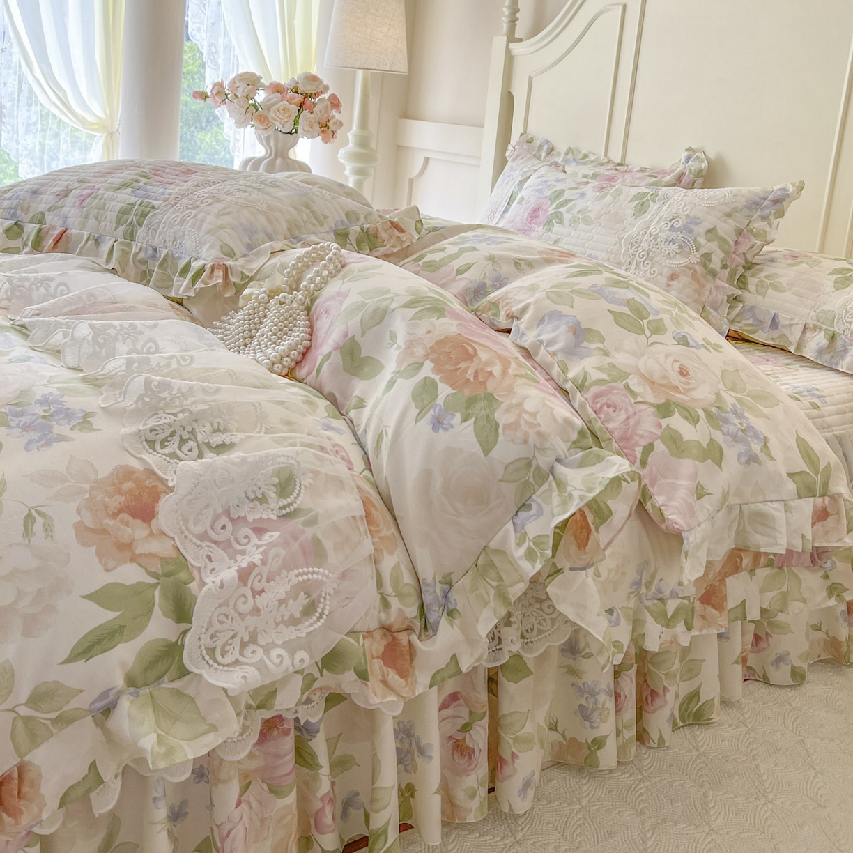 91家纺网 家纺一手货源 找家纺 恋尚2025新款全棉纯棉印花床裙四件套  床裙控价135起！四件套控价260元起！ 浅夏花开