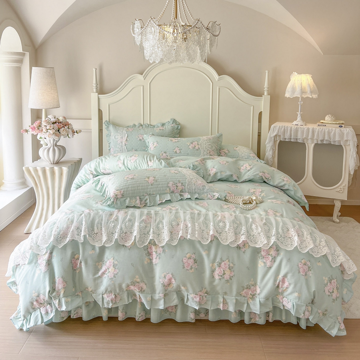 91家纺网 家纺一手货源 找家纺 恋尚2025新款全棉纯棉印花床裙四件套  床裙控价135起！四件套控价260元起！ 花溢满枝