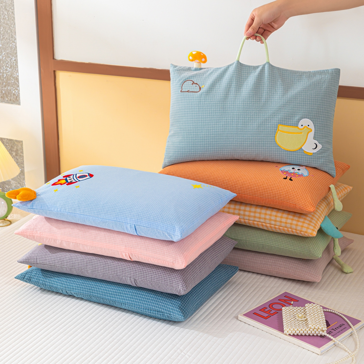 91家纺网 家纺一手货源 找家纺 （总）织布人 2025新款枕芯全棉纯棉手提袋卡通婴幼儿童枕头学生枕开学季宿舍枕头枕芯