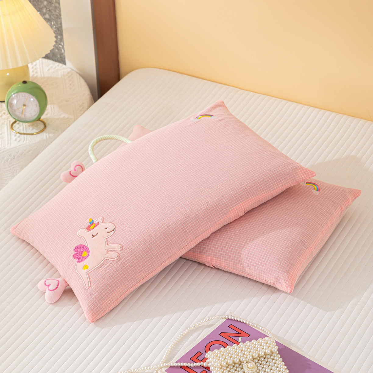 织布人 2025新款枕芯全棉纯棉手提袋卡通婴幼儿童枕头学生枕开学季宿舍枕头枕芯 全棉卡通手提枕-彩虹飞马 30x50cm/只
